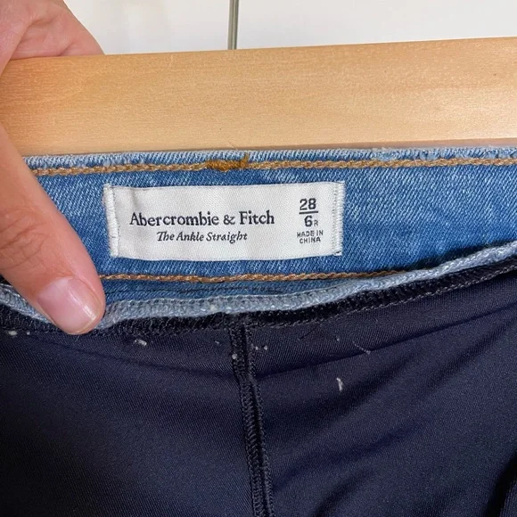 Abercrombie & Fitch Ankle Straight Jeans - Blue (maternity) - Picture 2 of 4